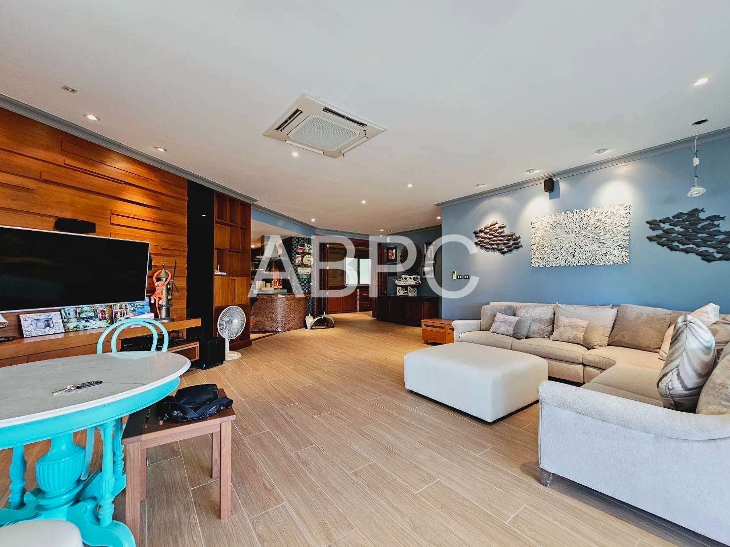 Newly Renovated Beachfront 3 Bedrooms 2 Bathrooms in Baan Somprasong (FQ) for Sale photo 13