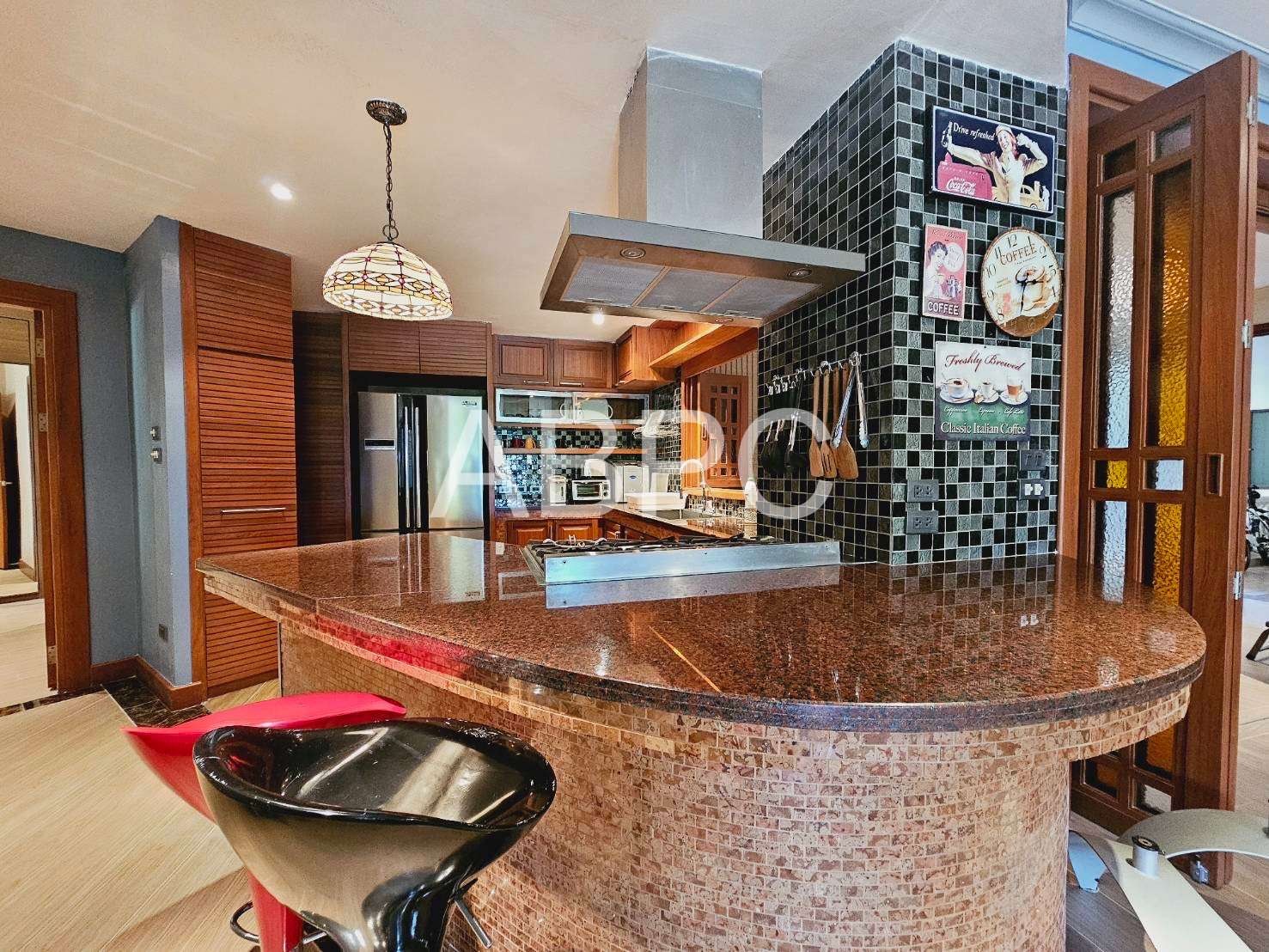 Newly Renovated Beachfront 3 Bedrooms 2 Bathrooms in Baan Somprasong (FQ) for Sale photo 19
