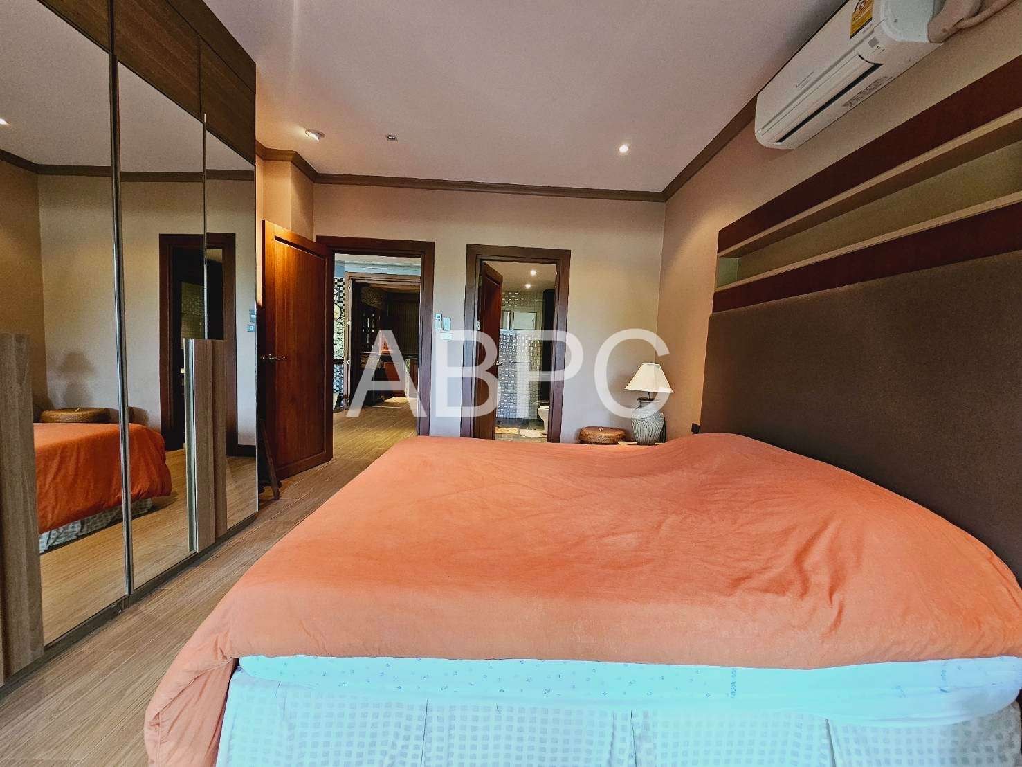 Newly Renovated Beachfront 3 Bedrooms 2 Bathrooms in Baan Somprasong (FQ) for Sale photo 15