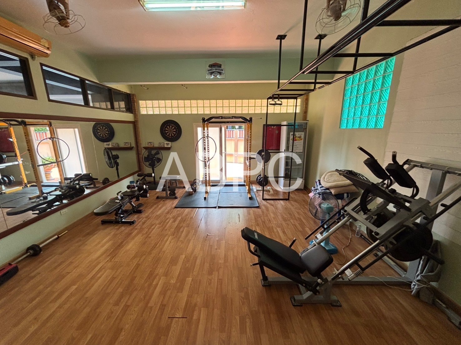 Spacious family home photo 14