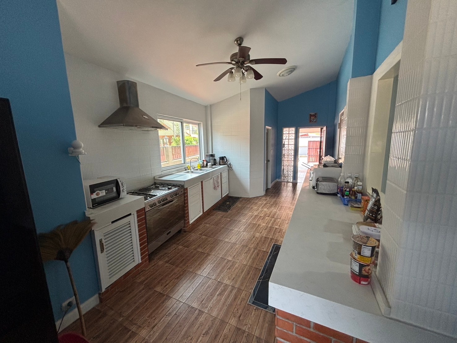 Spacious family home photo 18