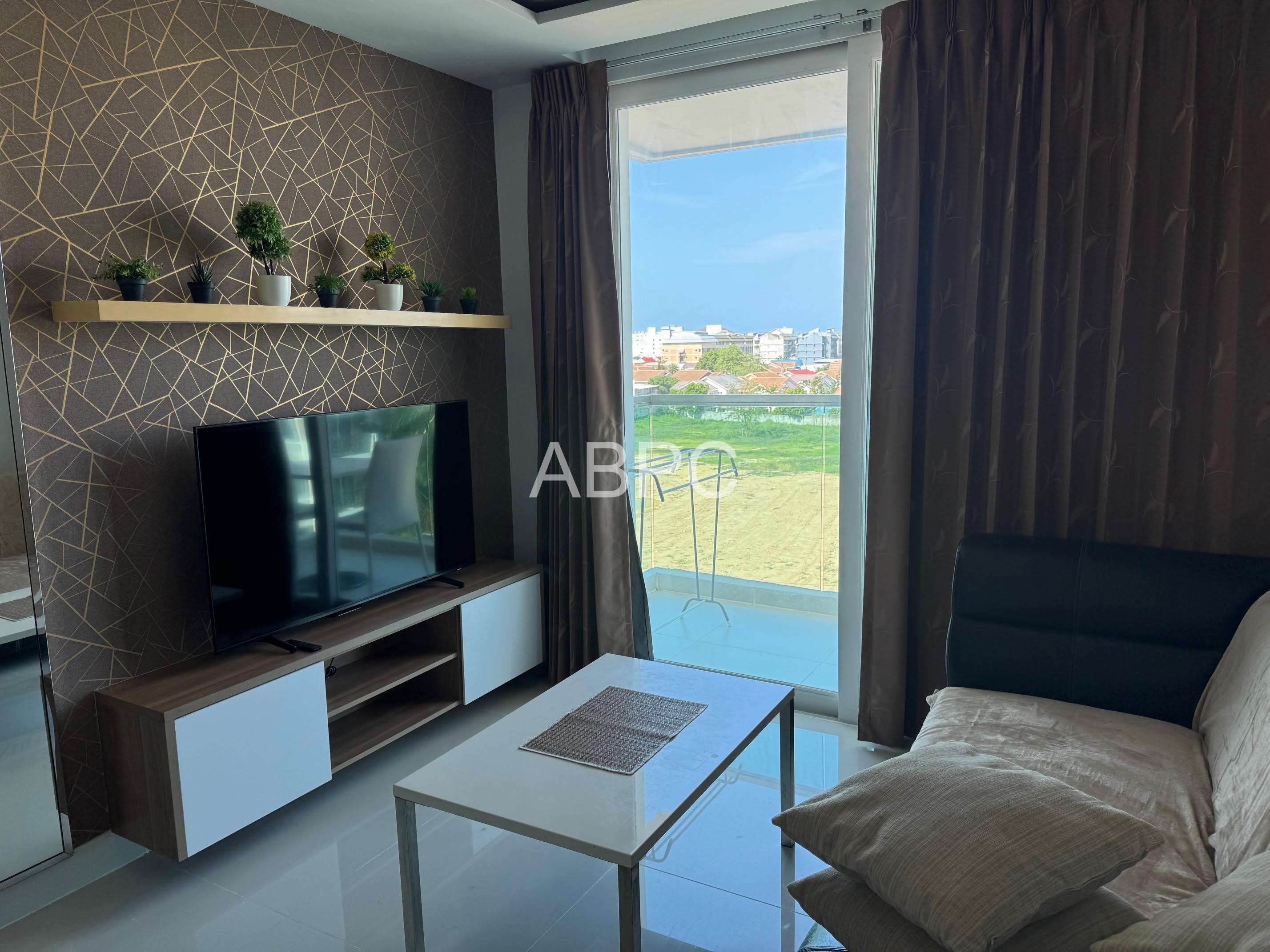 One Bedroom Condo For Rent In Jomtien photo 7