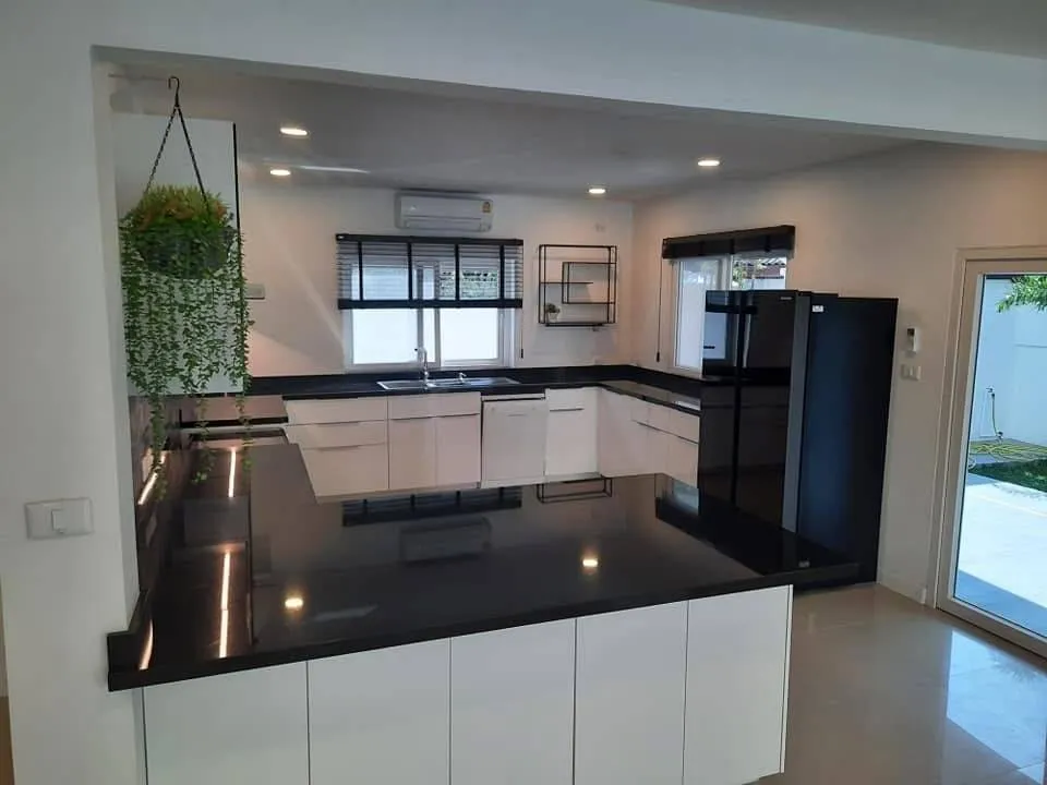 5 Bedroom House For Rent In East Pattaya photo 16