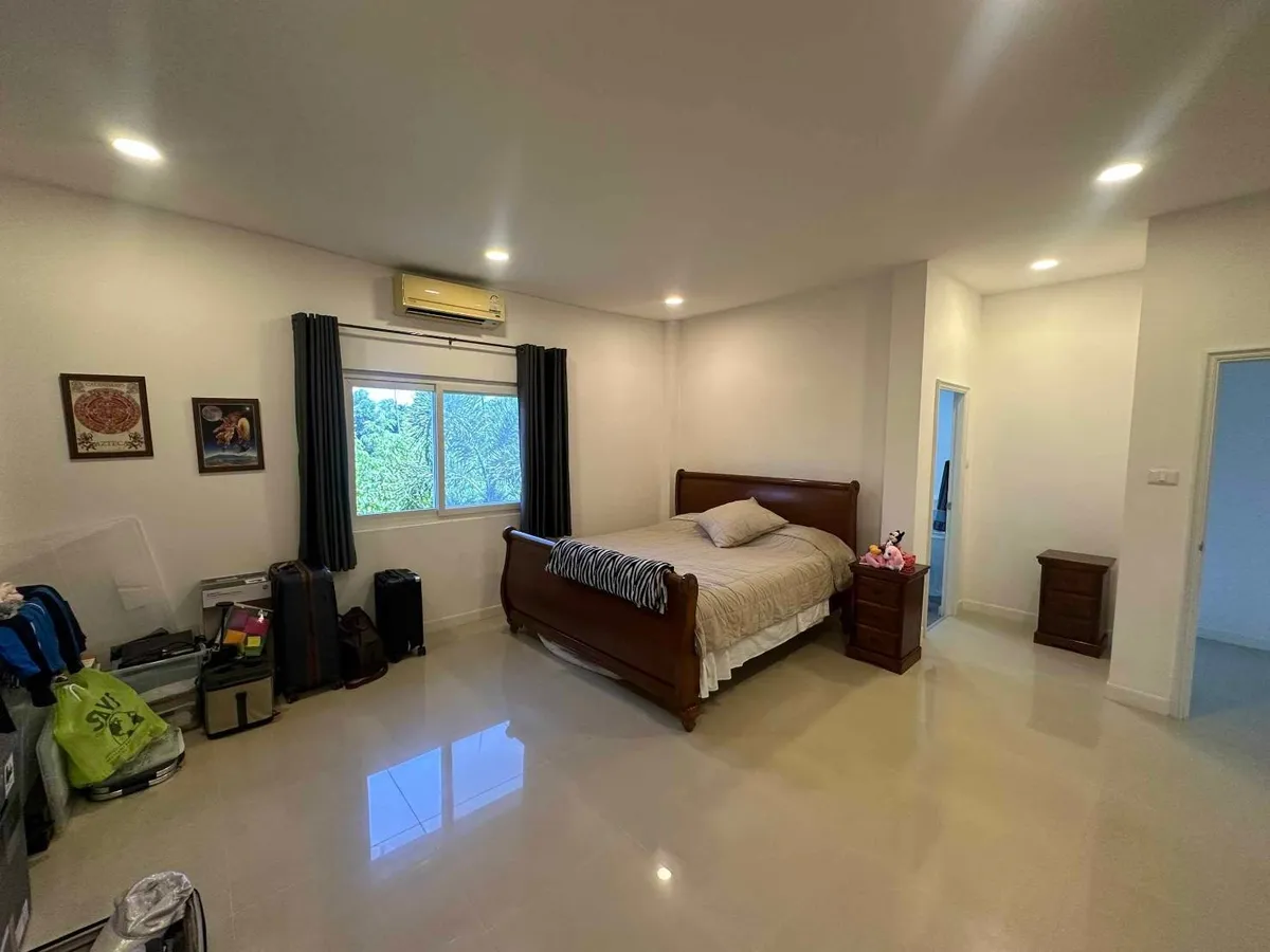 5 Bedroom House For Rent In East Pattaya photo 22