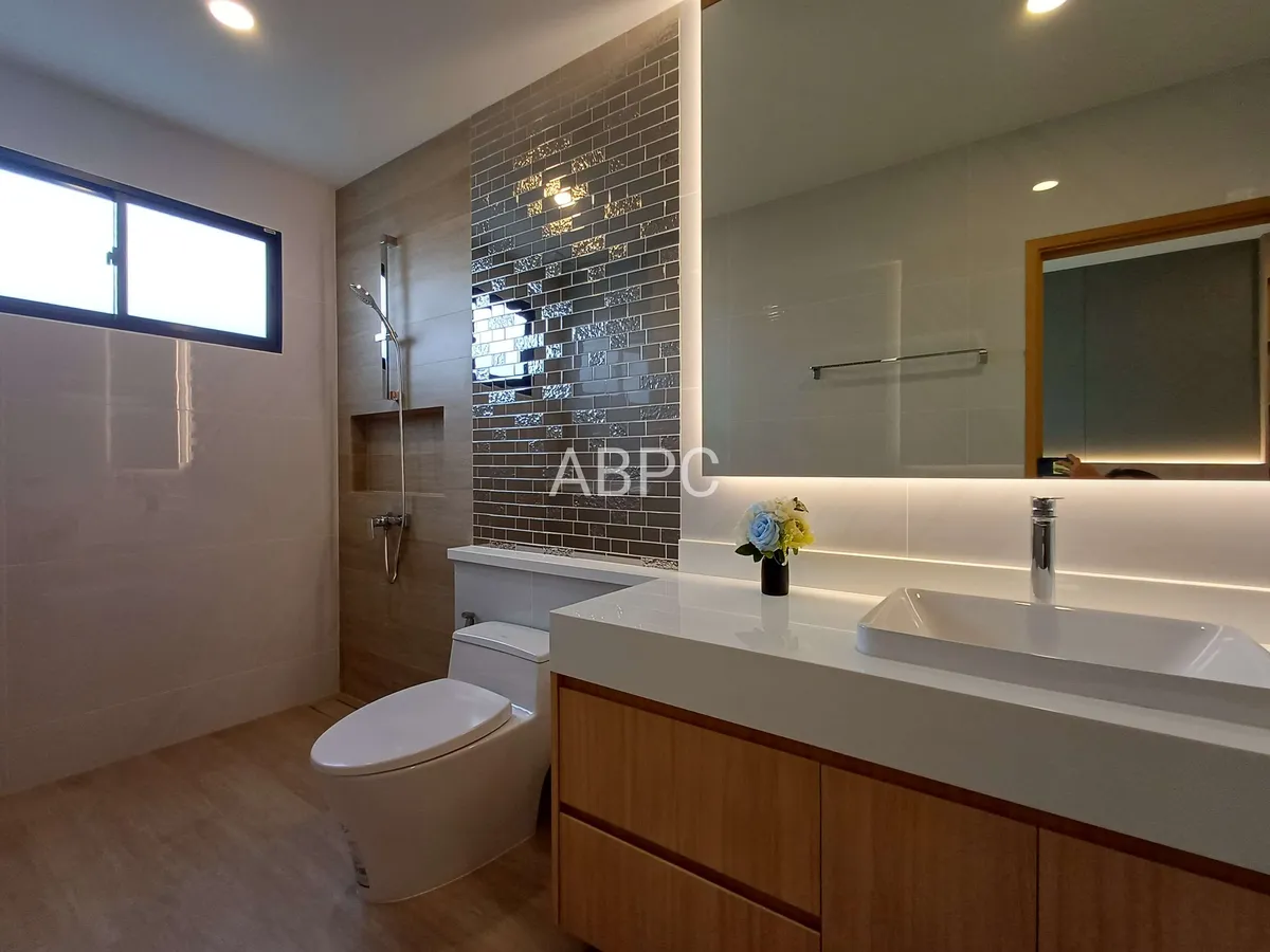 Brand New Modern Style Pool Villa 4 Bedrooms 5 bathrooms in Mabprachan photo 15