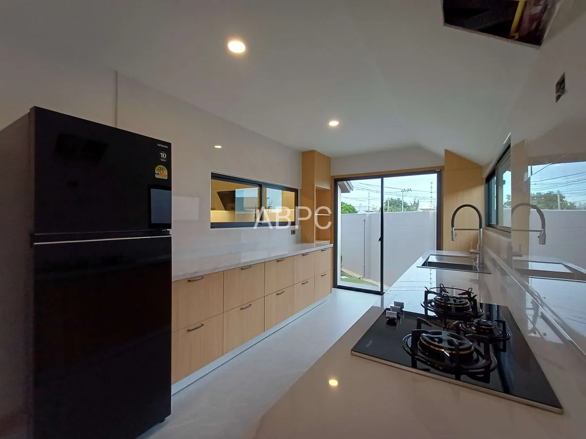 Brand New Modern Style Pool Villa 4 Bedrooms 5 bathrooms in Mabprachan photo 19