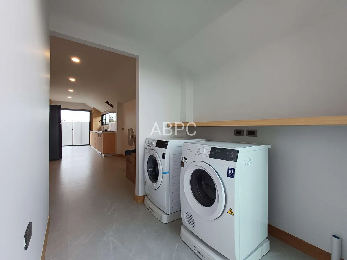 Brand New Modern Style Pool Villa 4 Bedrooms 5 bathrooms in Mabprachan photo 21