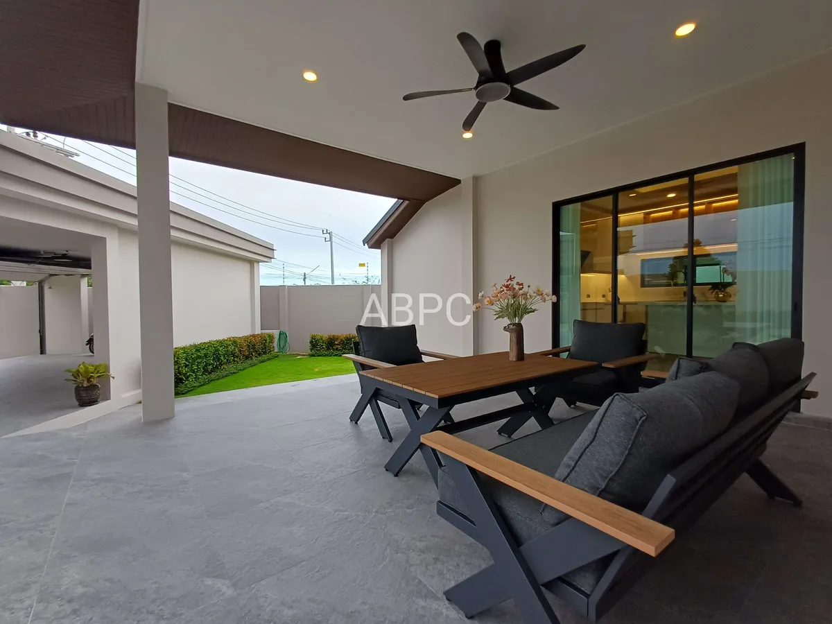 Brand New Modern Style Pool Villa 4 Bedrooms 5 bathrooms in Mabprachan photo 22