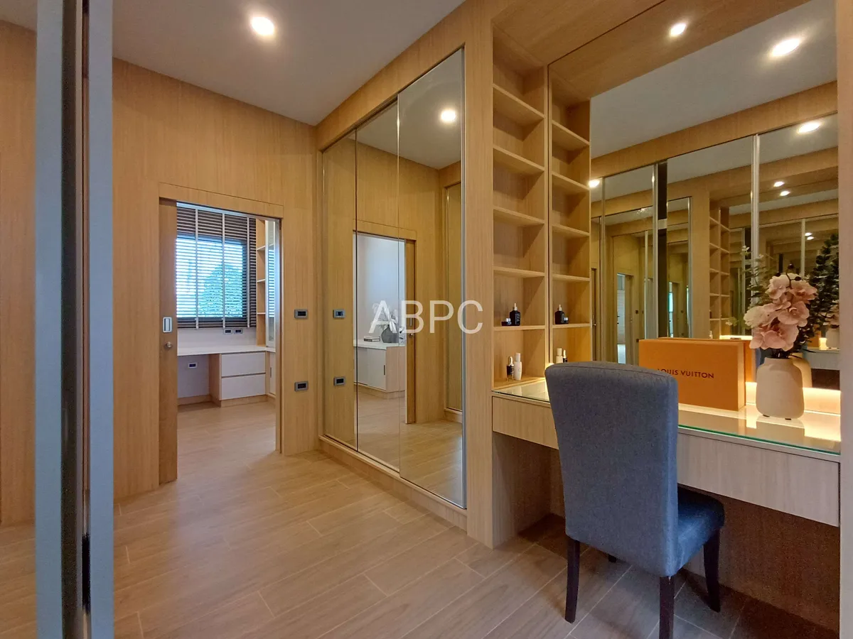 Brand New Modern Style Pool Villa 4 Bedrooms 5 bathrooms in Mabprachan photo 42