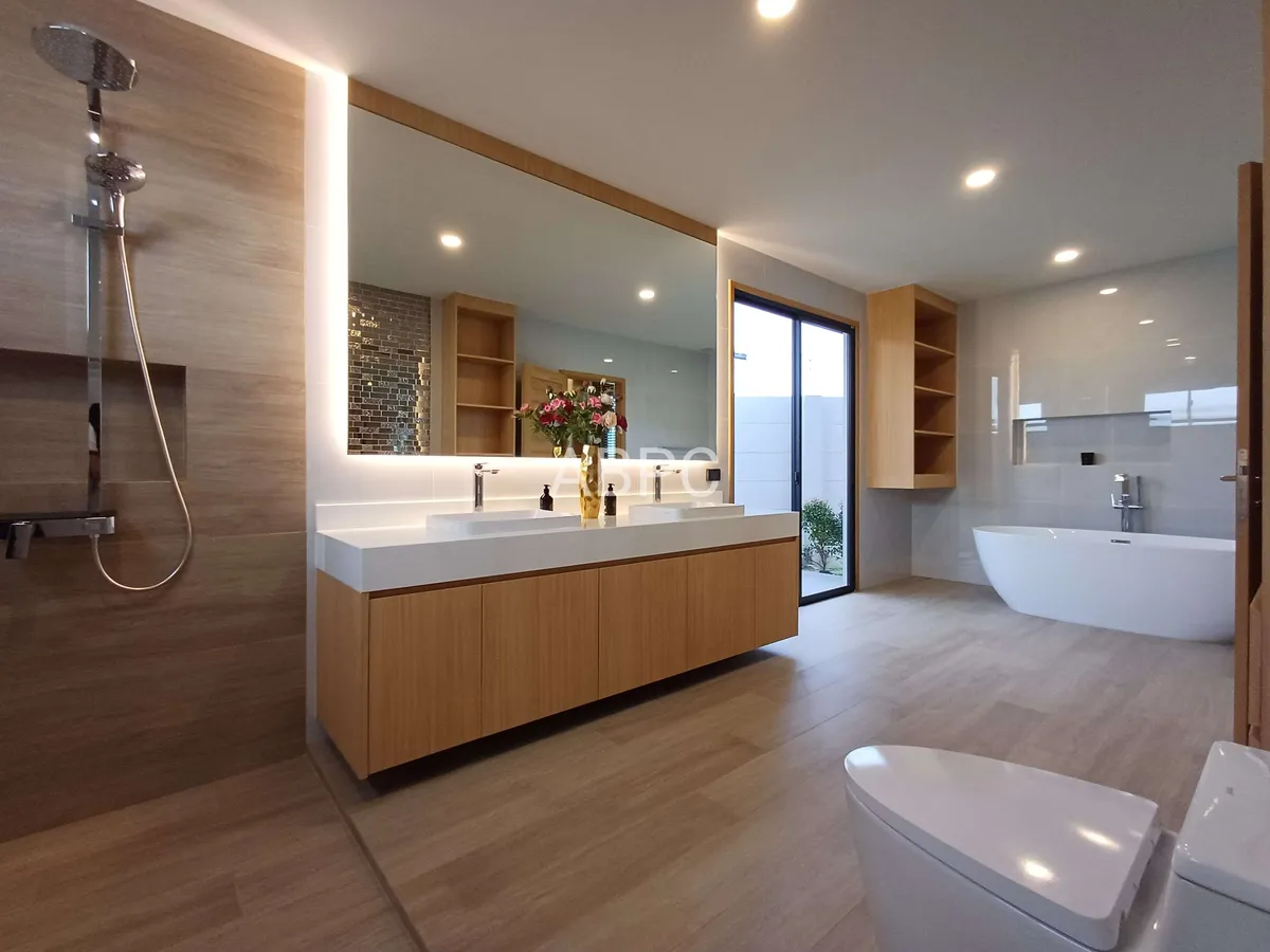 Brand New Modern Style Pool Villa 4 Bedrooms 5 bathrooms in Mabprachan photo 6