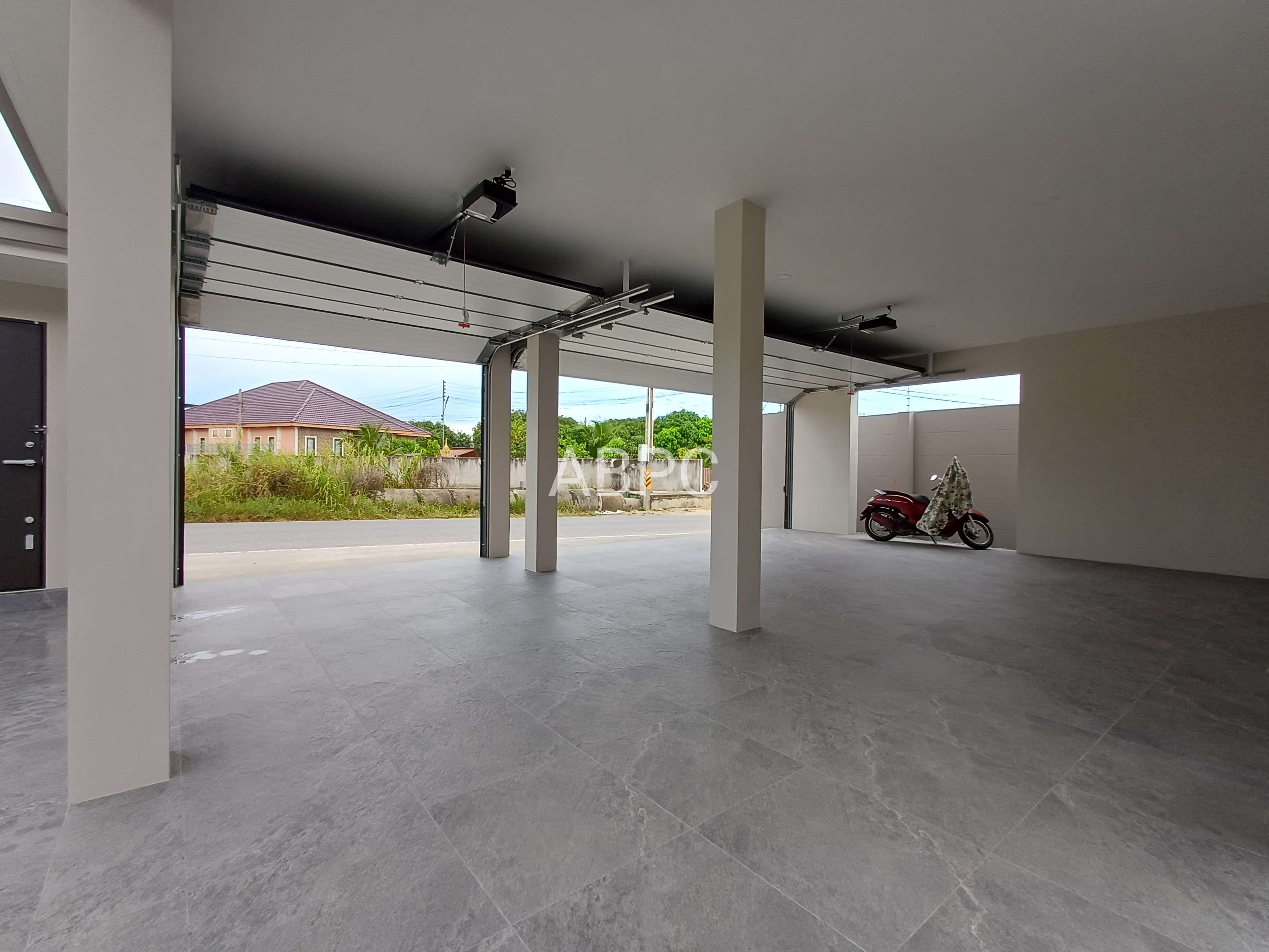 Brand New Modern Style Pool Villa 4 Bedrooms 5 bathrooms in Mabprachan photo 29