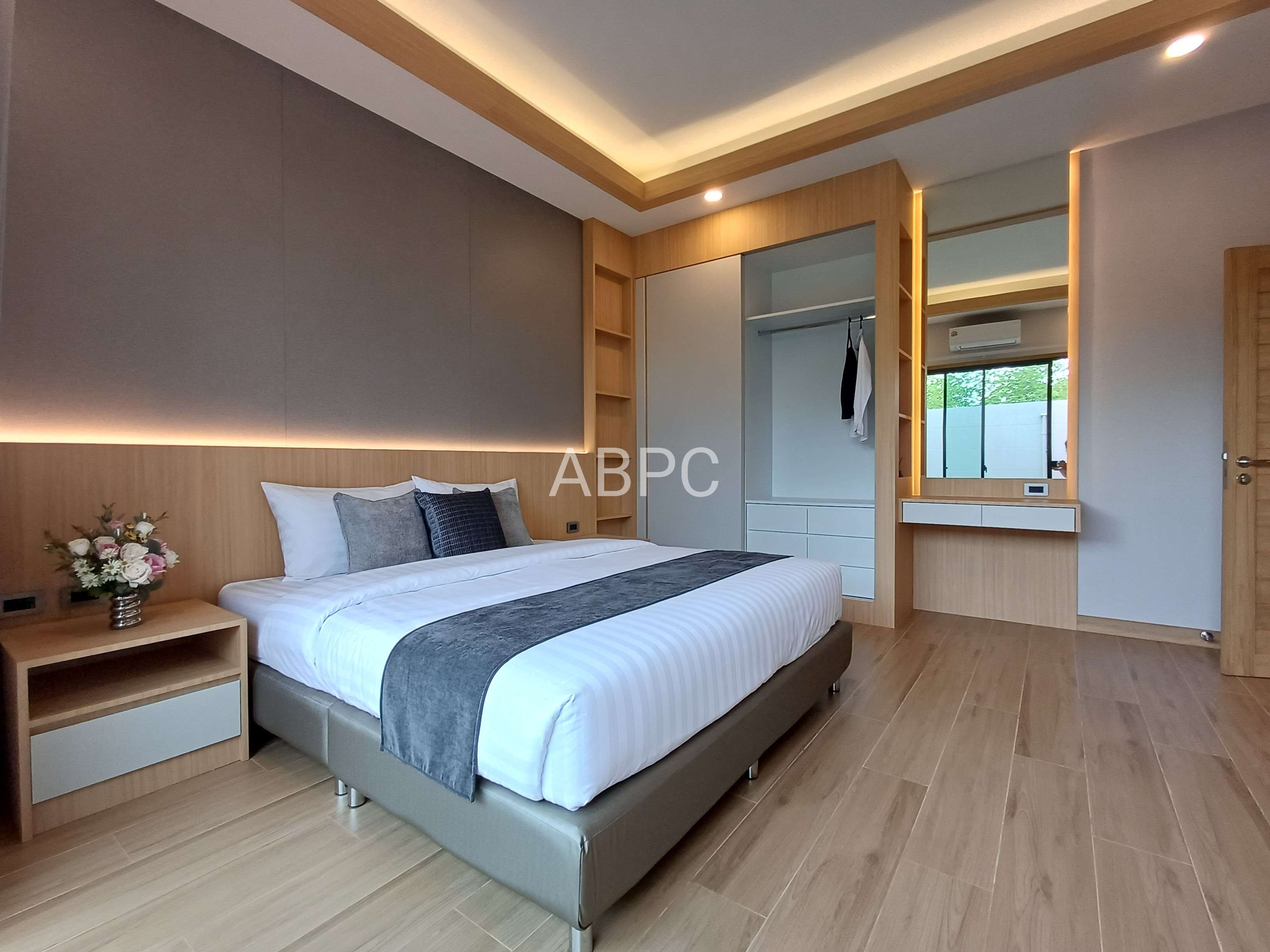 Brand New Modern Style Pool Villa 4 Bedrooms 5 bathrooms in Mabprachan photo 10