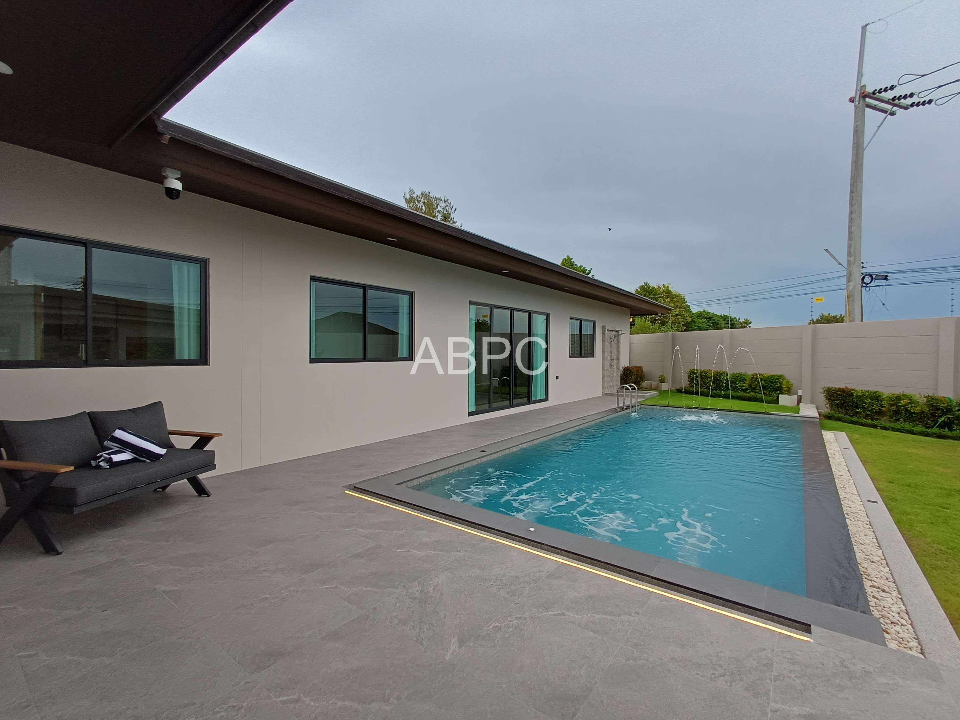 Brand New Modern Style Pool Villa 4 Bedrooms 5 bathrooms in Mabprachan photo 34