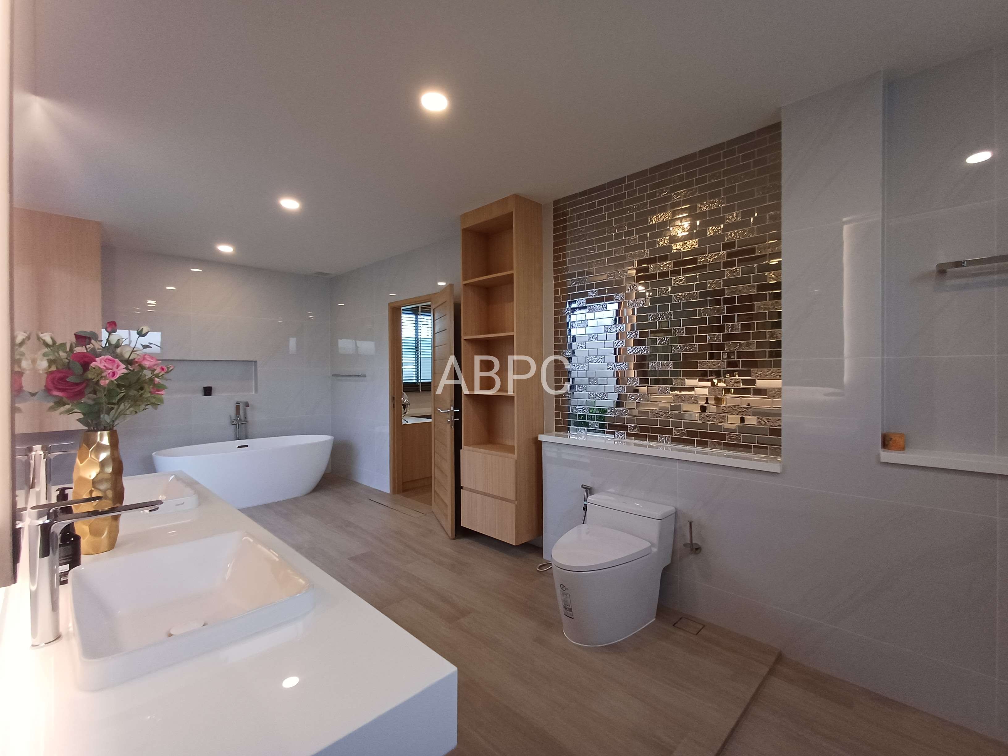 Brand New Modern Style Pool Villa 4 Bedrooms 5 bathrooms in Mabprachan photo 36