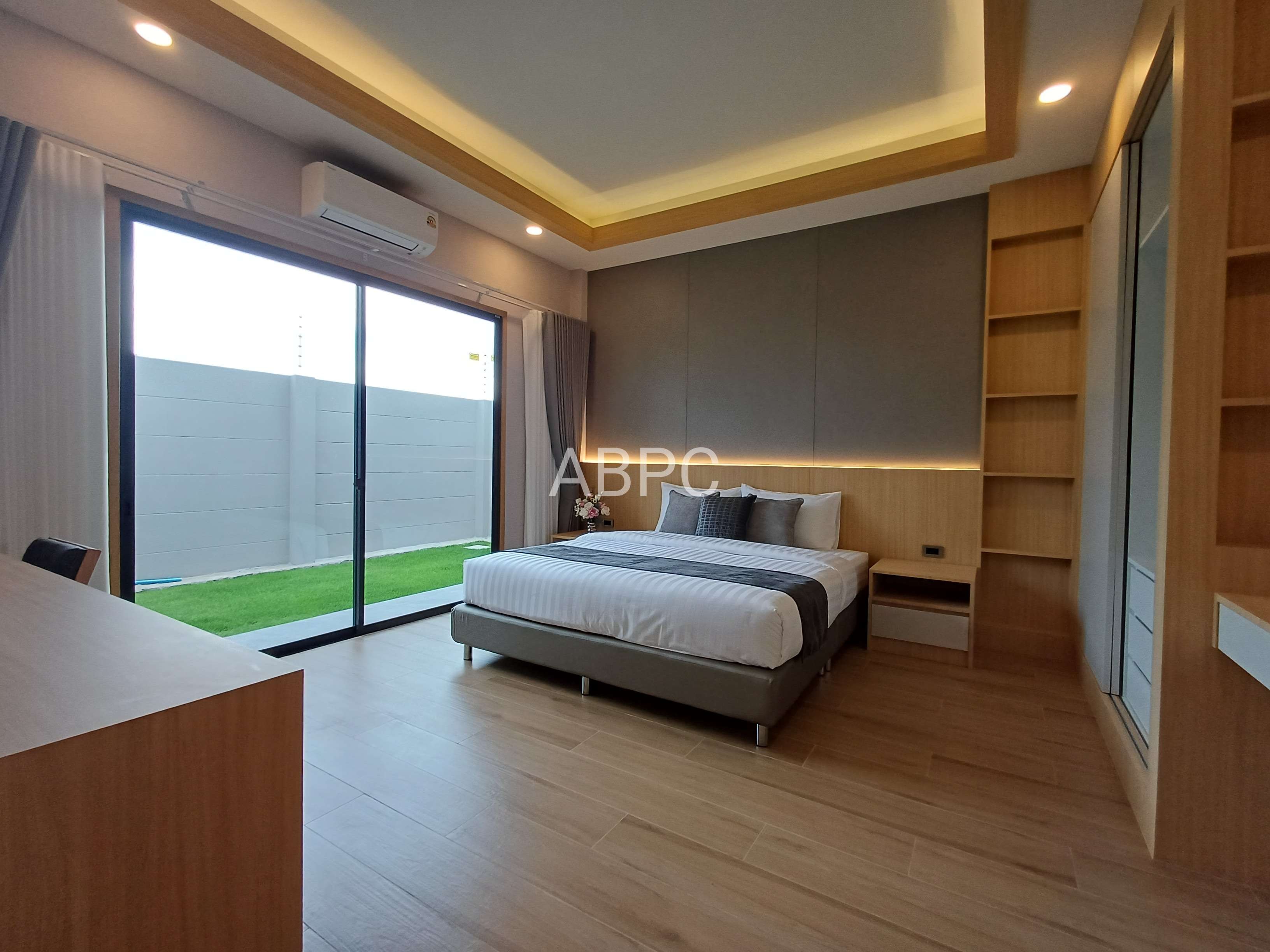 Brand New Modern Style Pool Villa 4 Bedrooms 5 bathrooms in Mabprachan photo 11