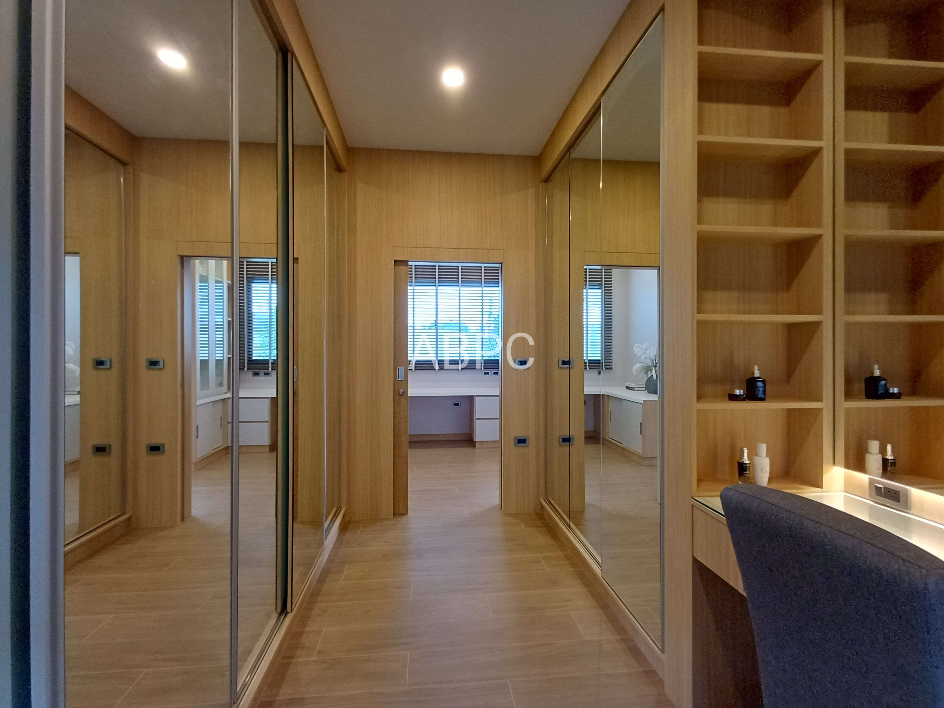 Brand New Modern Style Pool Villa 4 Bedrooms 5 bathrooms in Mabprachan photo 5