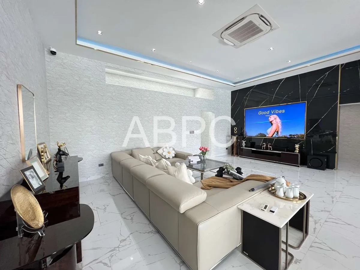 Luxury Pool Villa 4 Bedrooms 5 Bathrooms in Siam Royal Pattya photo 11