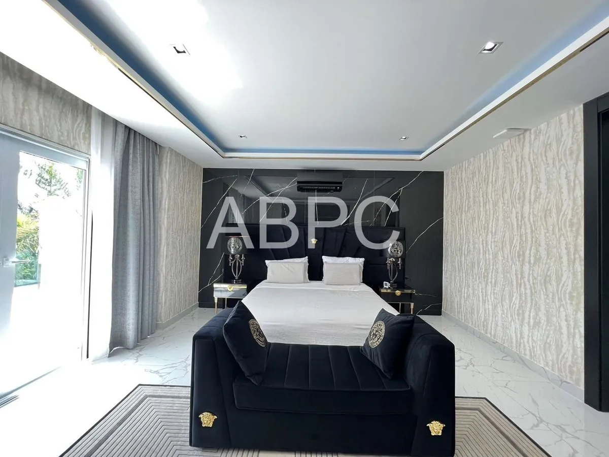 Luxury Pool Villa 4 Bedrooms 5 Bathrooms in Siam Royal Pattya photo 3