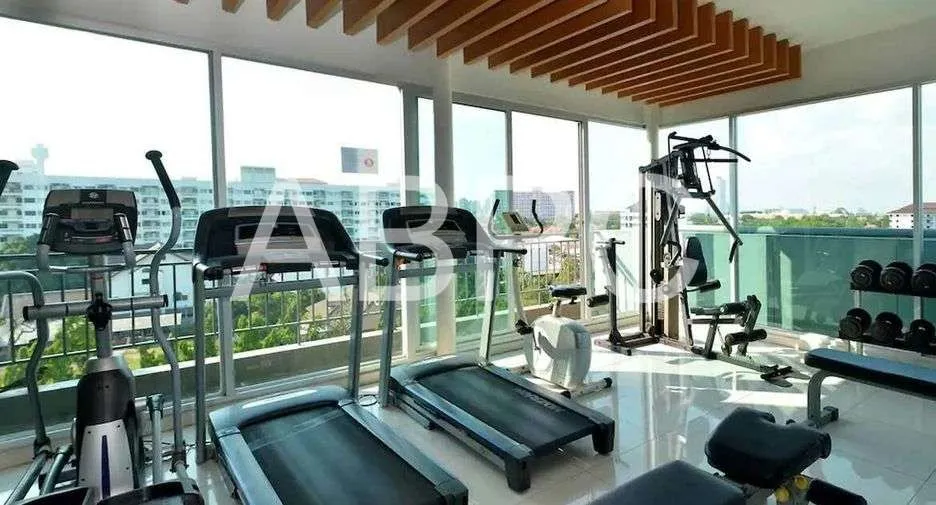 Newly Renovated Ocean View Studio Condo In Jomtien photo 16