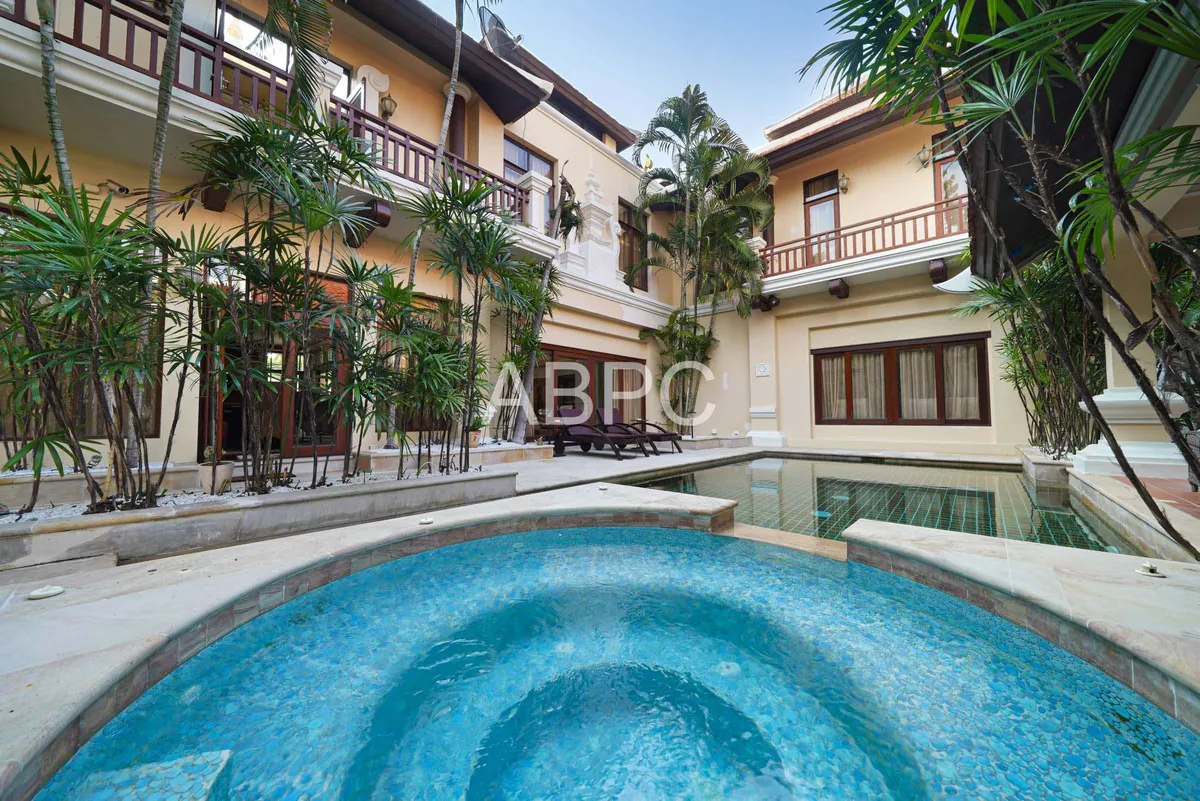 Luxurious pool villa 4 Bedrooms 4 Bathrooms in Na Jomtien photo 2