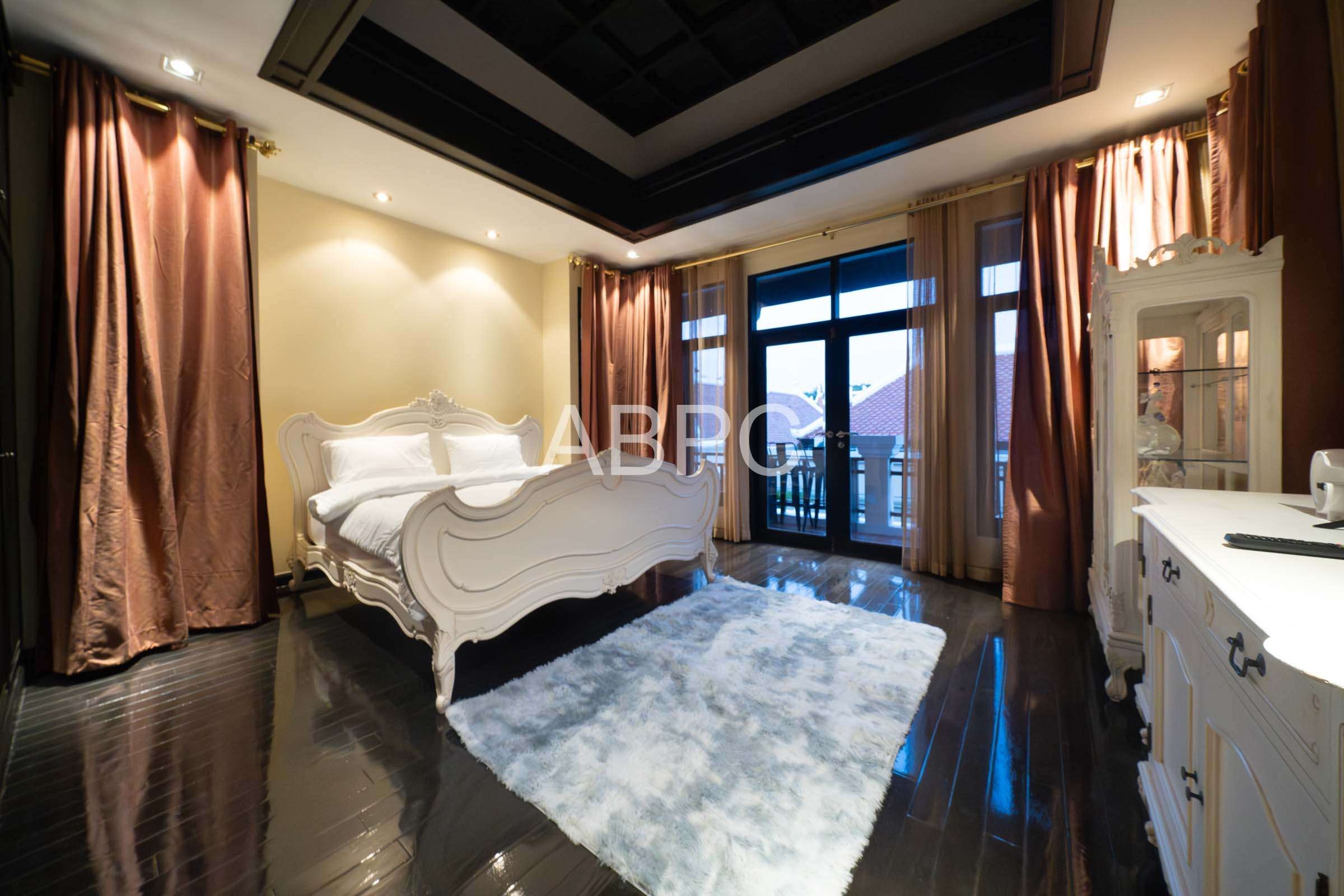 Luxurious pool villa 4 Bedrooms 4 Bathrooms in Na Jomtien photo 12