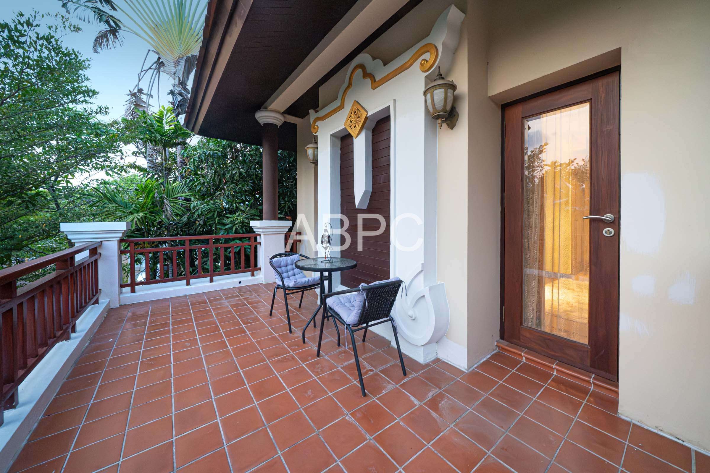 Luxurious pool villa 4 Bedrooms 4 Bathrooms in Na Jomtien photo 7