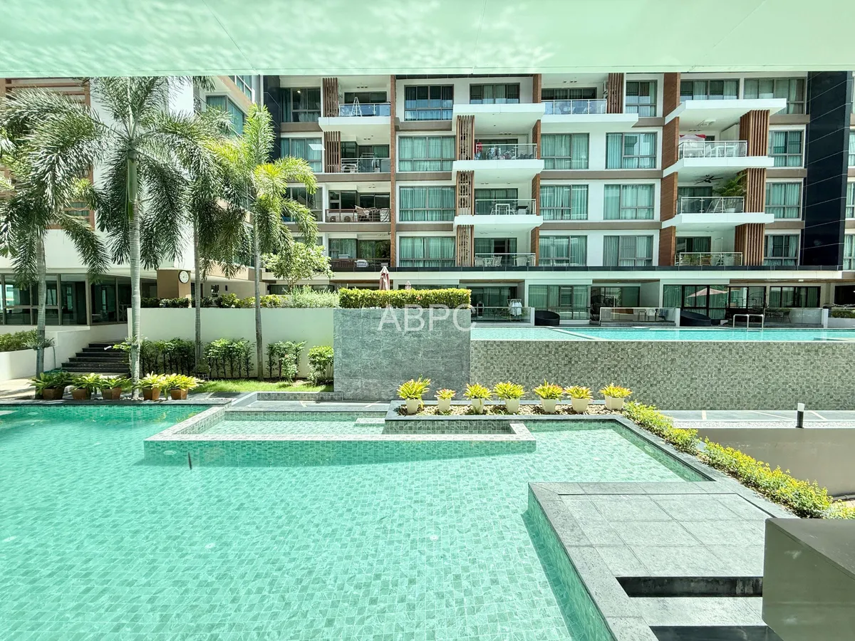 Pool View 2 Bedroom 2 Bathroom