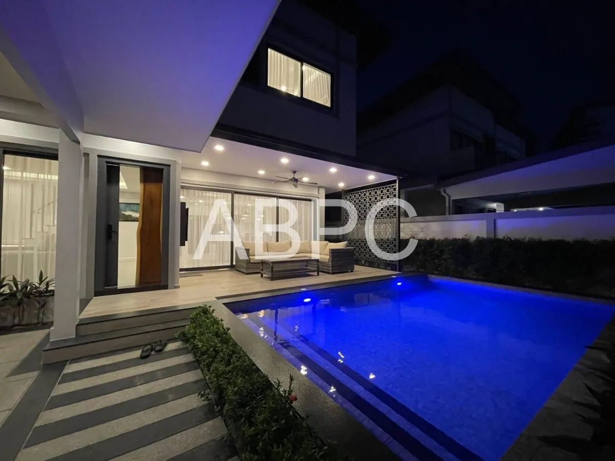Three bedroom villa for rent