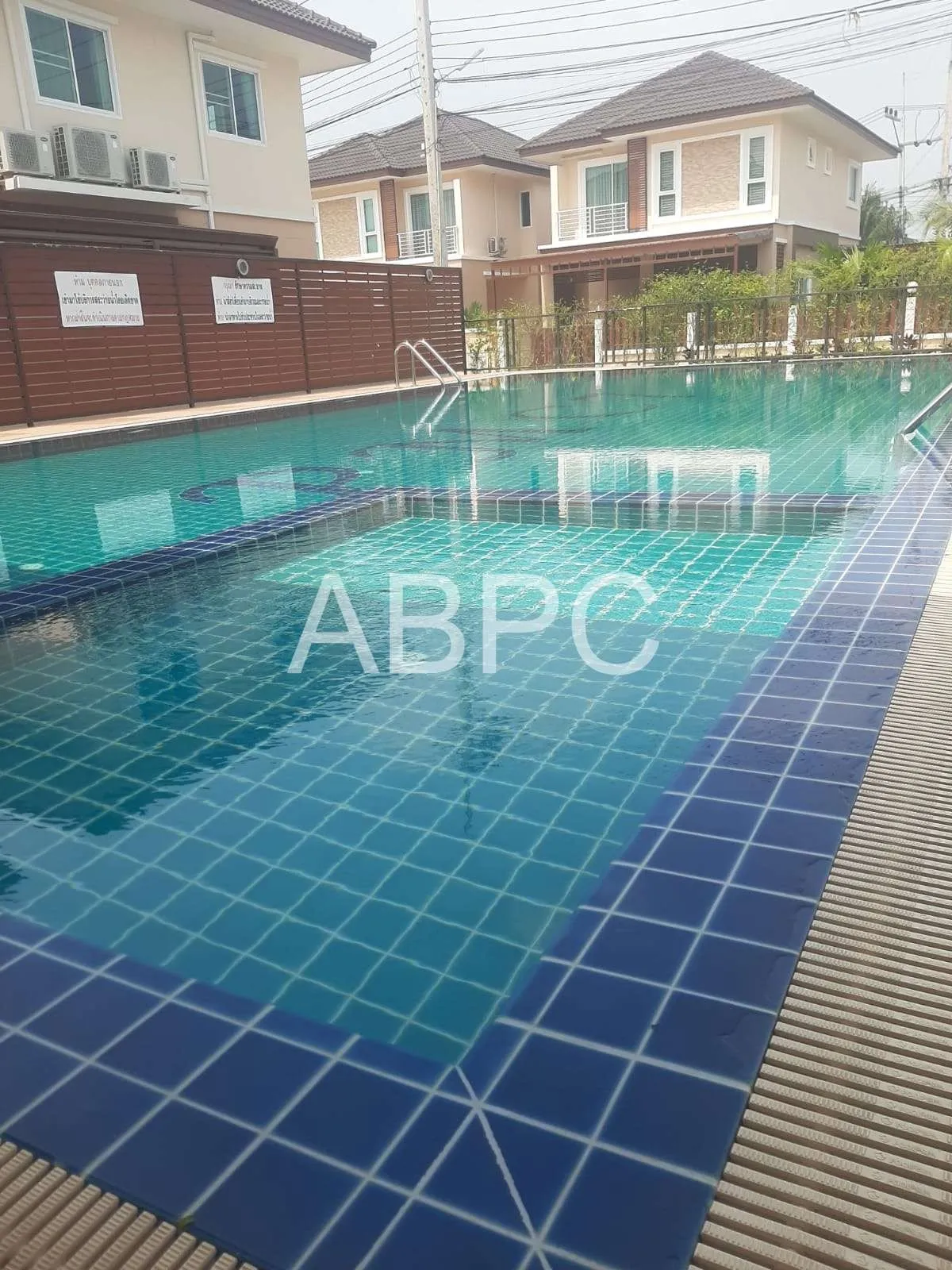 Three Bedroom Three Bathroom House In Popular East Pattaya Village photo 15