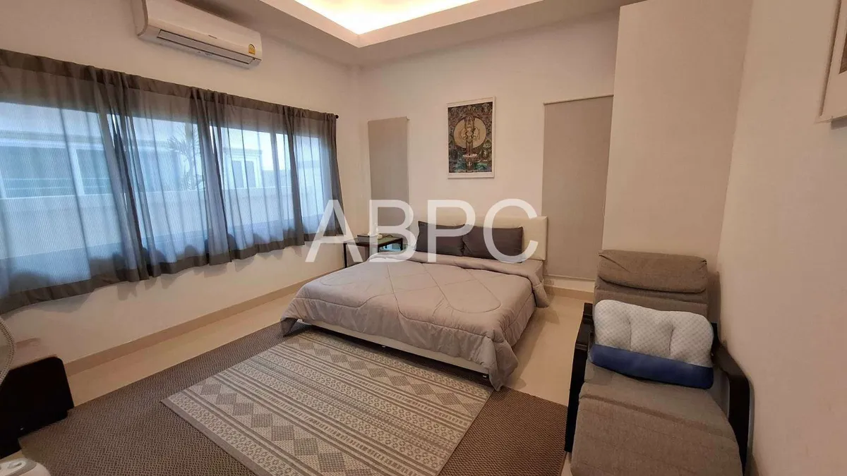 Elegant 3-Bedroom Pool Villa in Exclusive Luxury Village photo 22