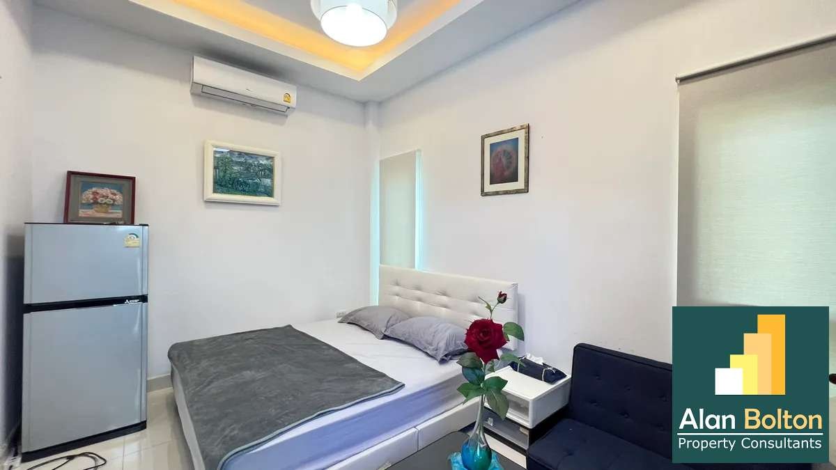 Elegant 3-Bedroom Pool Villa in Exclusive Luxury Village photo 12