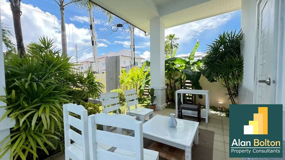 Elegant 3-Bedroom Pool Villa in Exclusive Luxury Village photo 3