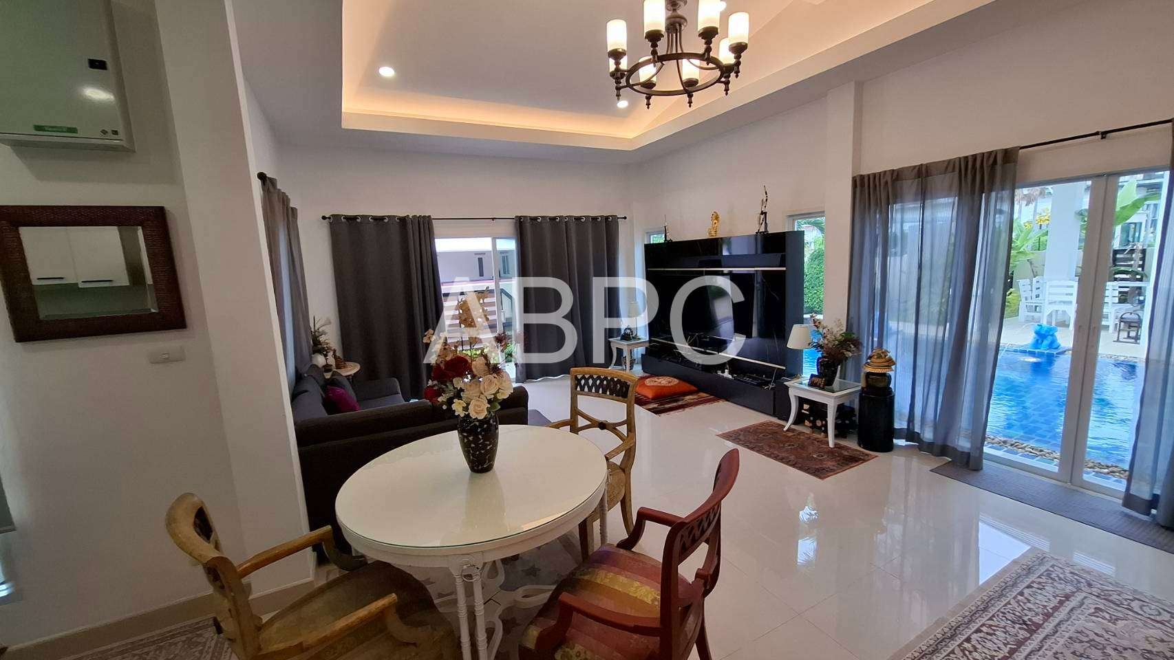 Elegant 3-Bedroom Pool Villa in Exclusive Luxury Village photo 16