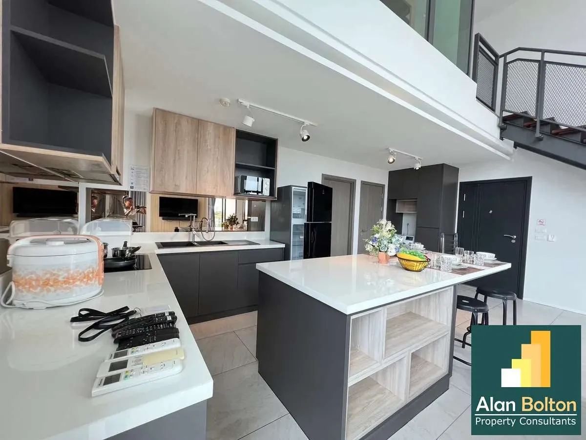 Duplex 2 Floor 2 Bedroom 3 Bathroom in East Pattaya photo 15