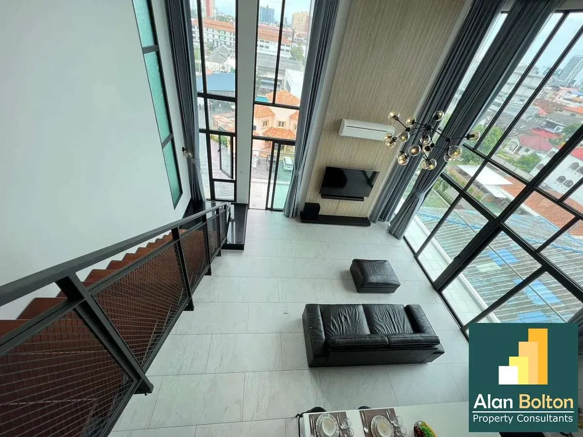 Duplex 2 Floor 2 Bedroom 3 Bathroom in East Pattaya photo 10