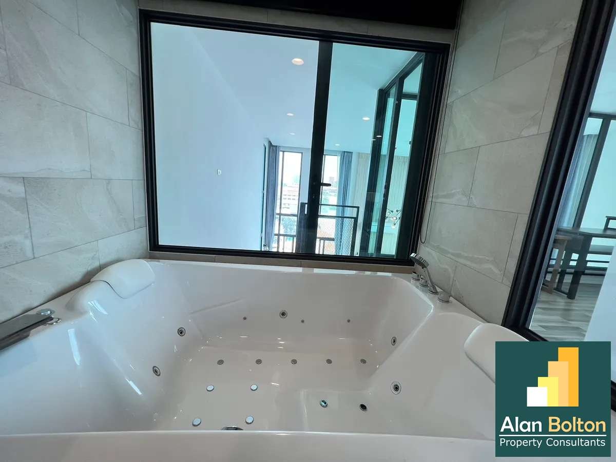 Duplex 2 Floor 2 Bedroom 3 Bathroom  in East Pattaya photo 10