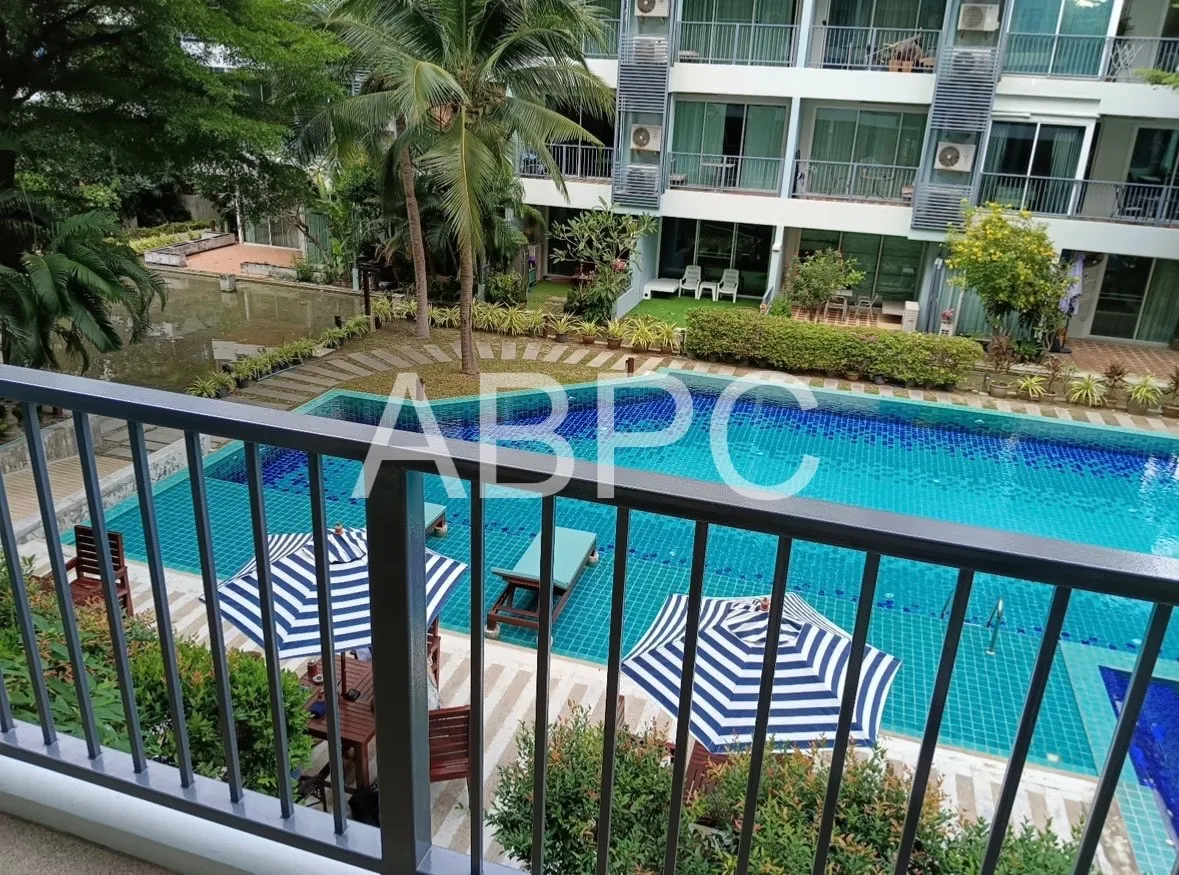 Pool view rental photo 8