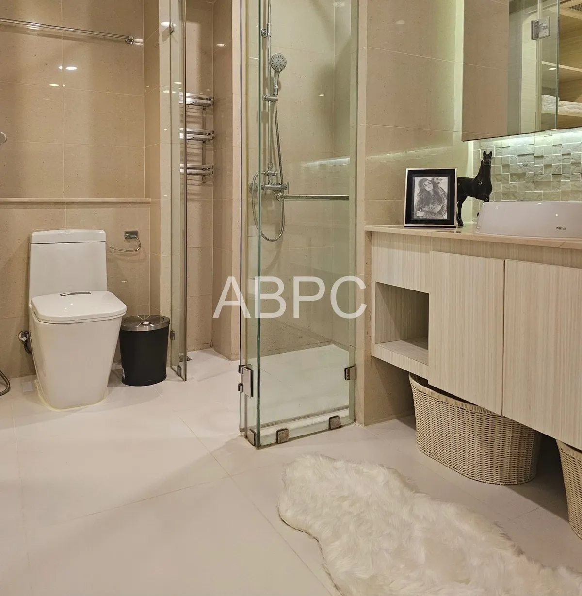 Riviera Wong Amat For rent photo 4