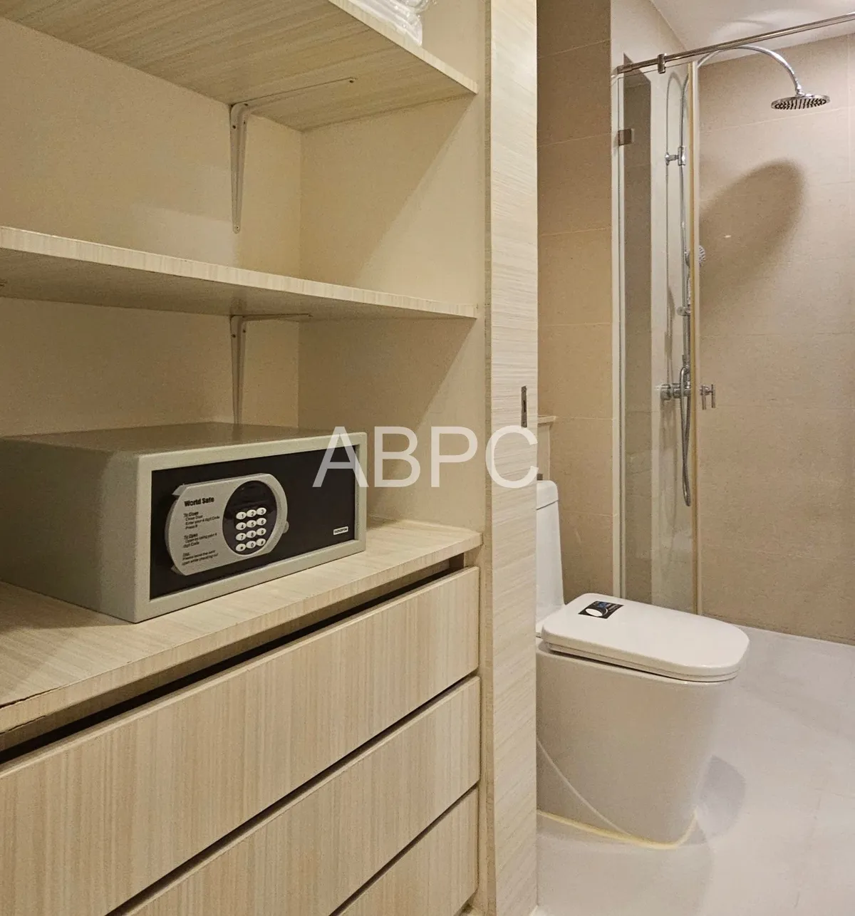 Riviera Wong Amat For rent photo 7