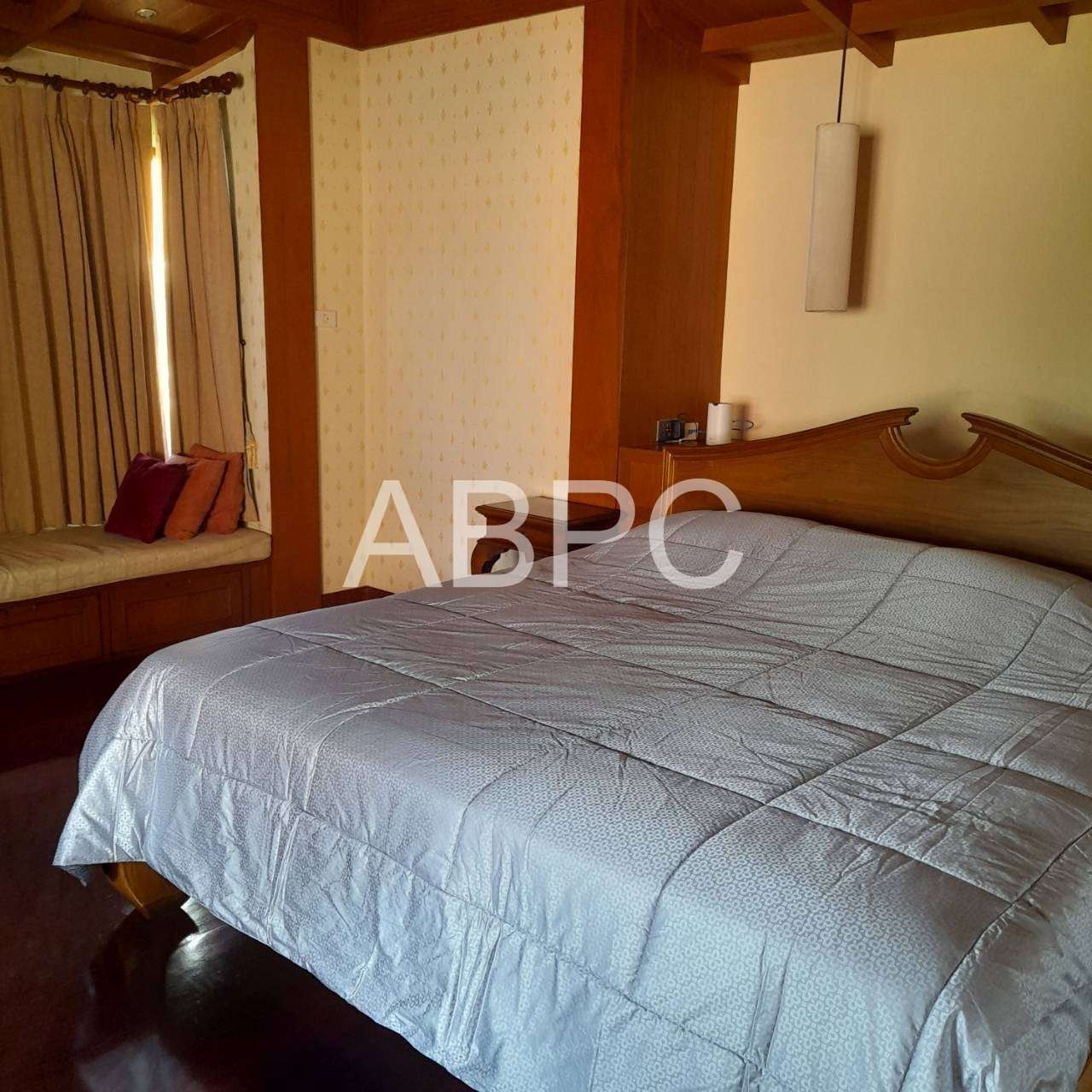 Nature Inspired Beachfront 4 Bed 5 Bath Pool Villa In Na Jomtien photo 3