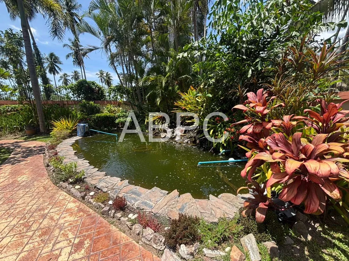 Five Bedroom Six Bathroom Pool Villa On Over One Rai of Land photo 36