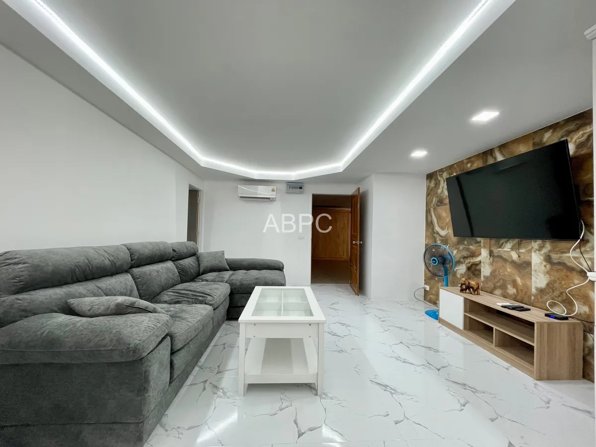 2bed 2bath For Sale and Rent Pattaya Beach Condo photo 3