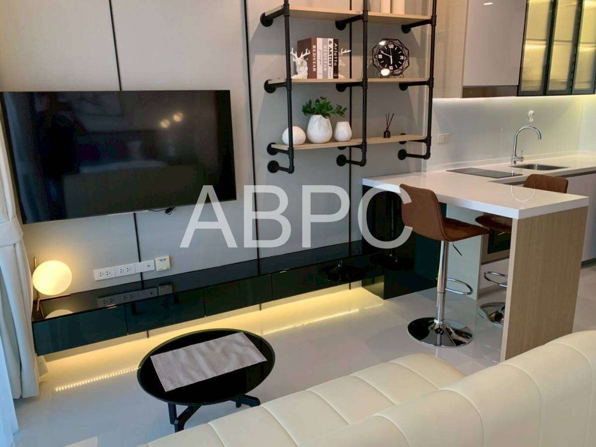 Beautiful Seaview 1 bedroom 1 bathroom in The Riviera Jomtien for Sale/Rent photo 6