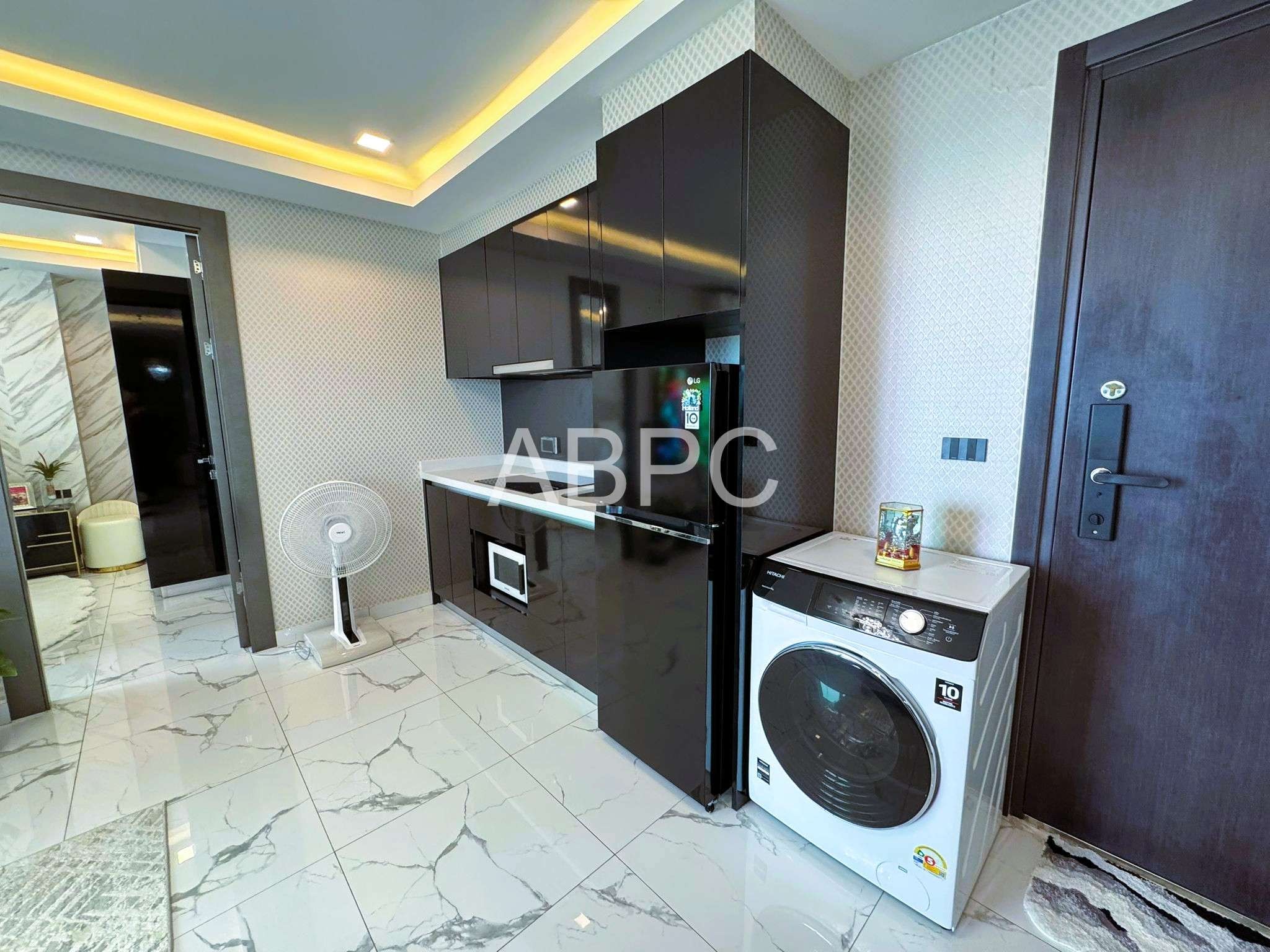 Luxury Ocean View 2 Bed 2 Bath Condo In Central Pattaya photo 16