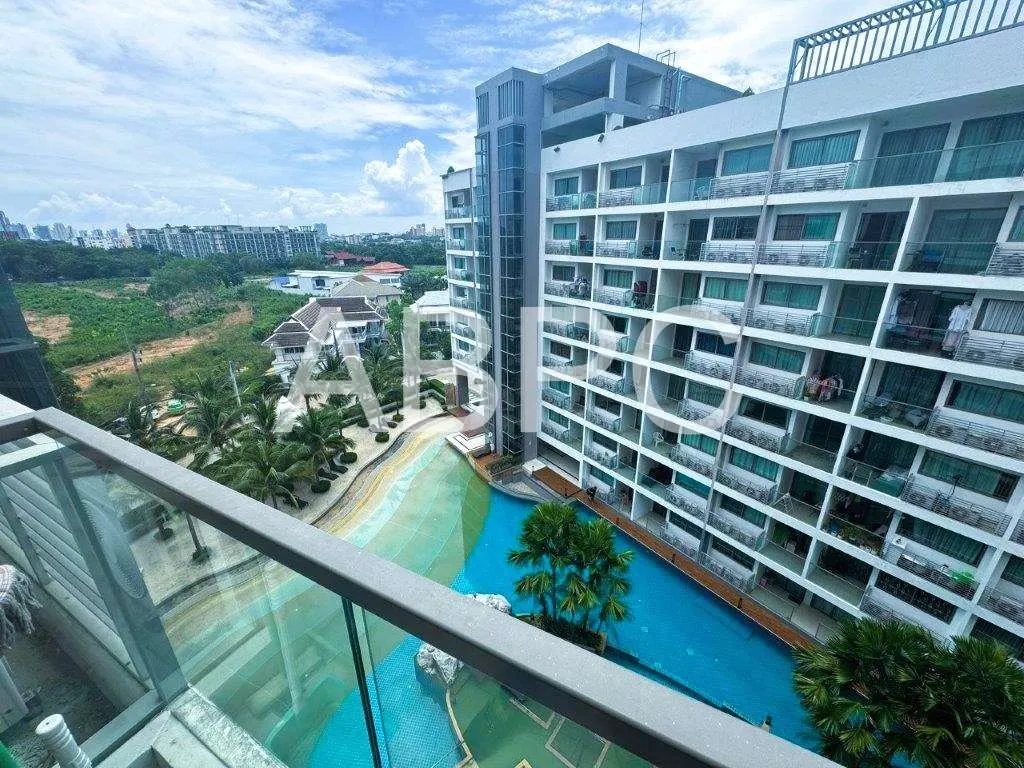 High Spec Renovated Pool View 1 Bed 1 Bath Condo In Jomtien