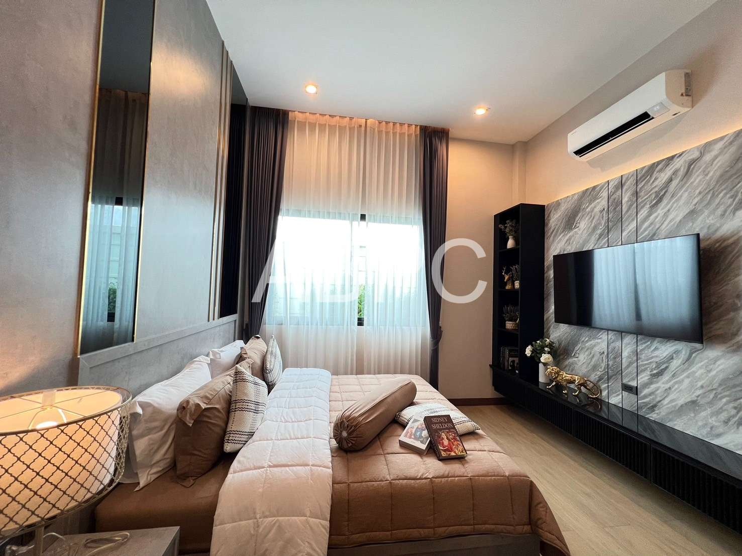 Pool Villa 4 Bedrooms 5 Bathrooms in Huay yai photo 14