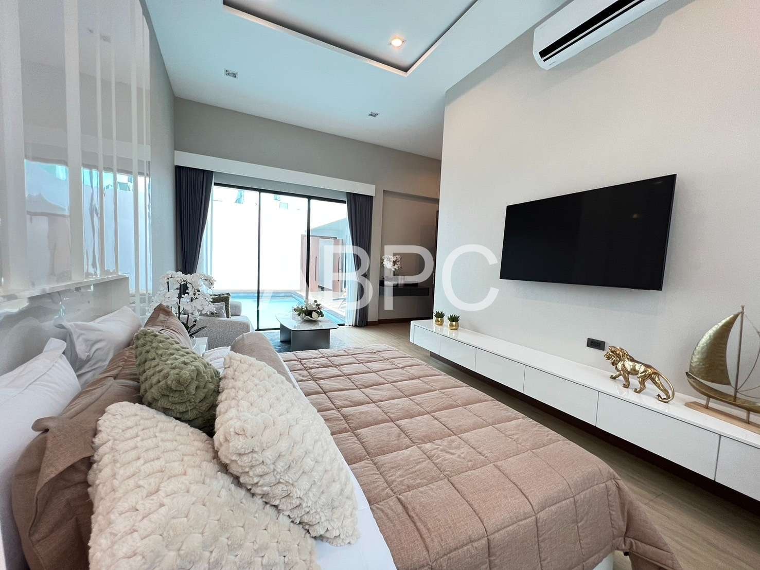 Pool Villa 4 Bedrooms 5 Bathrooms in Huay yai photo 19