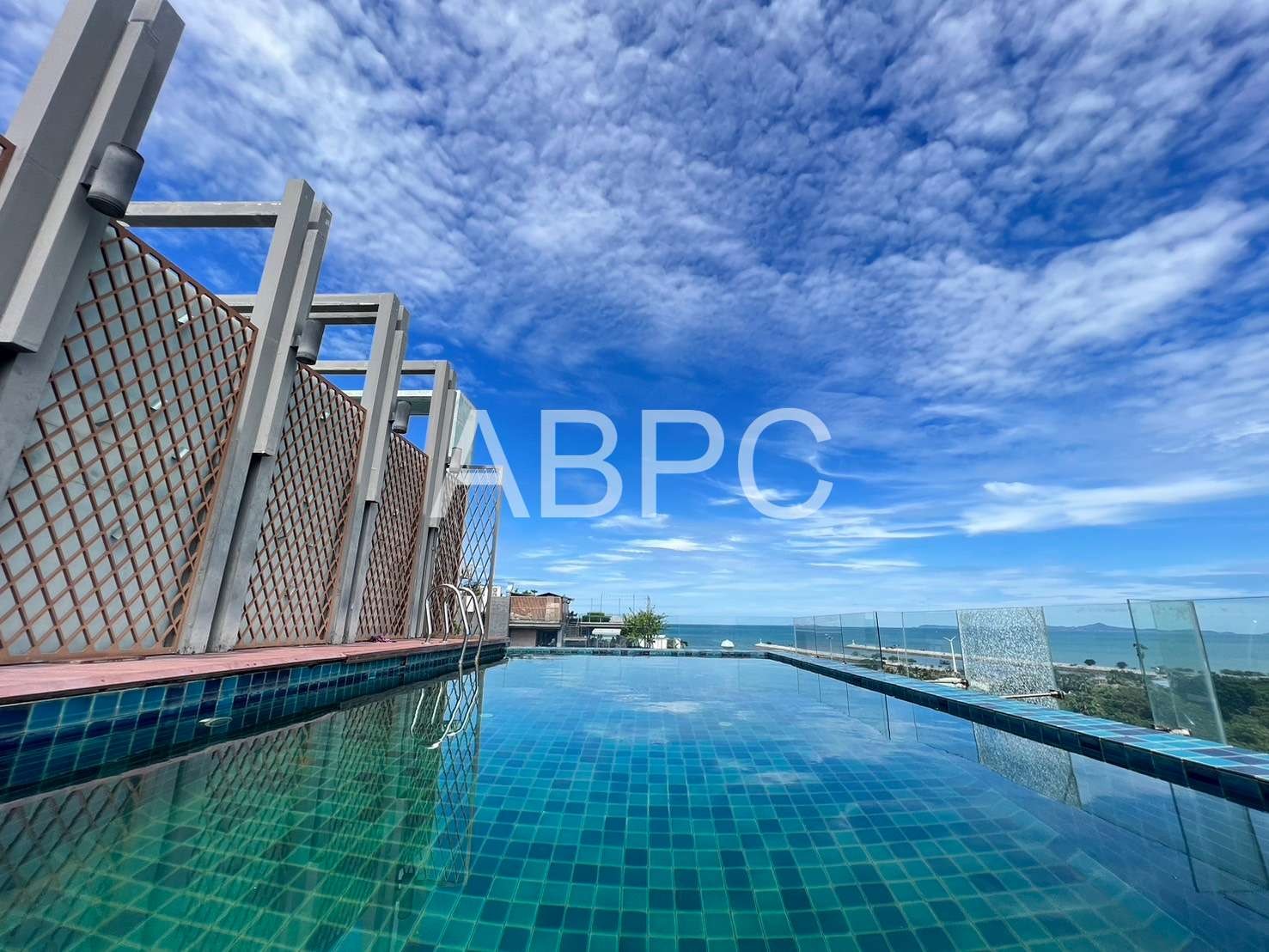 Studio 1 Bathroom in Na Jomtien photo 10