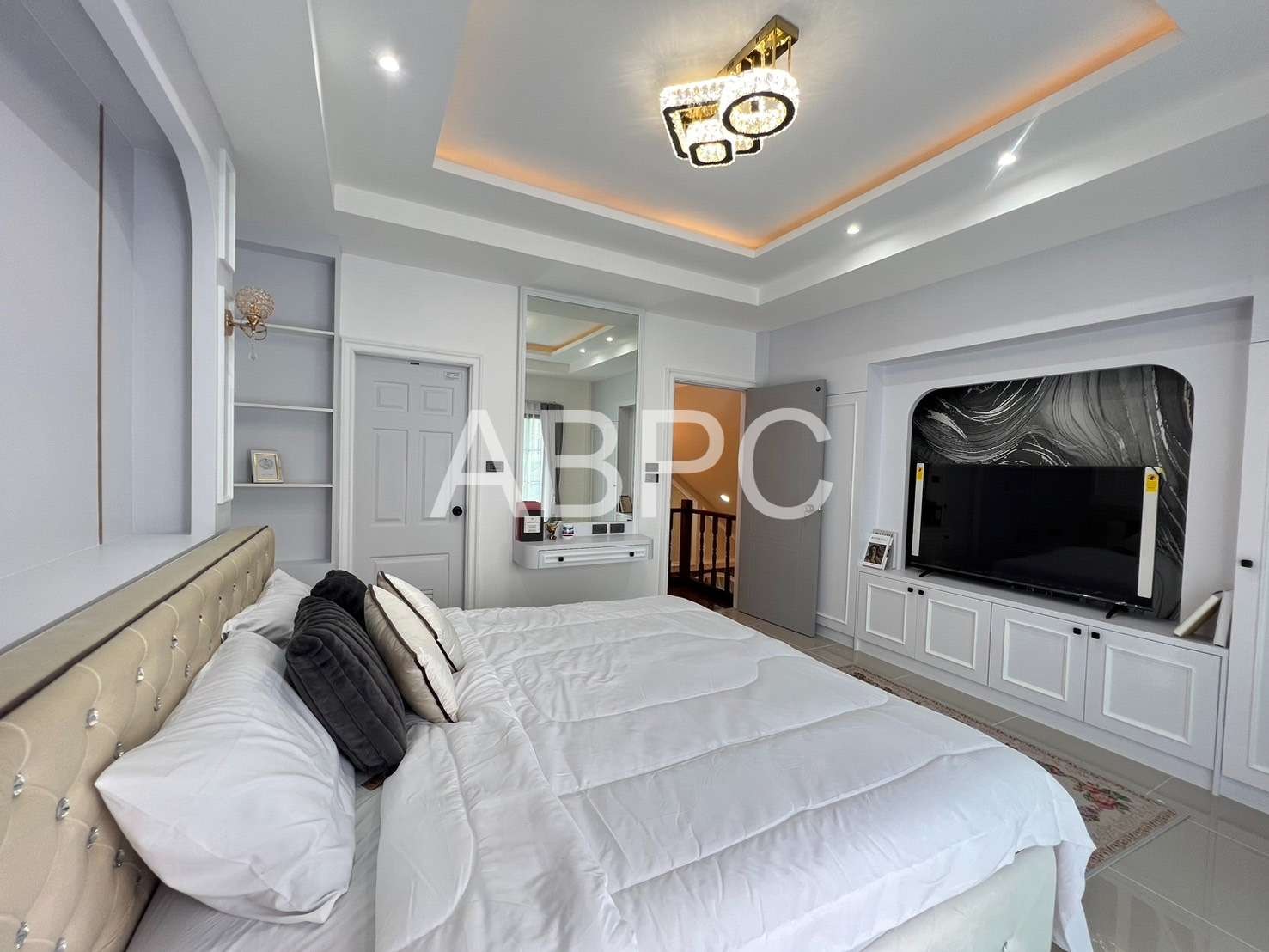 3 Bedroomas 3 Bathrooms in East Pattaya photo 10