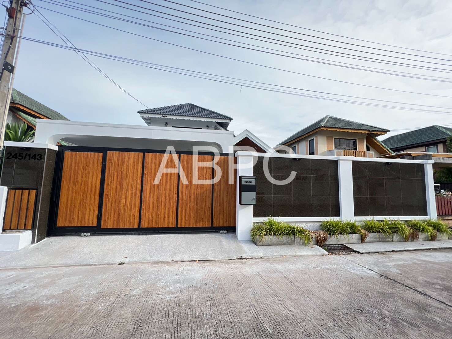 3 Bedroomas 3 Bathrooms in East Pattaya